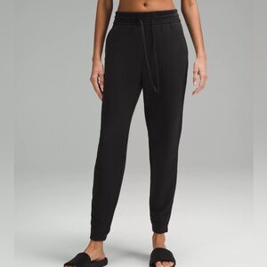 Lululemon Athletica Loungeful High-Rise Jogger Full Length in Black